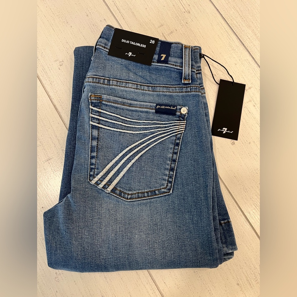 7 For All Mankind Tailorless Dojo Jeans Women's Trousers NWT 7FAMK NWT Size 26 - Picture 2 of 8